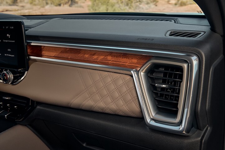 Canyon 2023 interior
