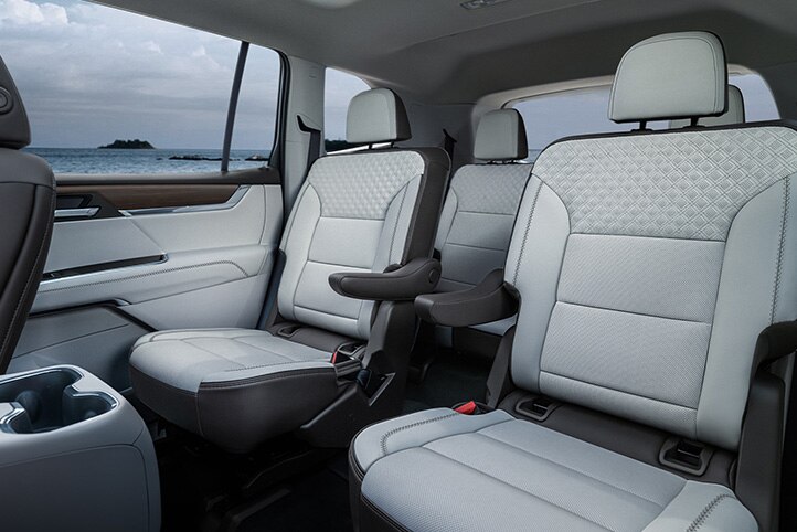 ACADIA 2025 INTERIOR